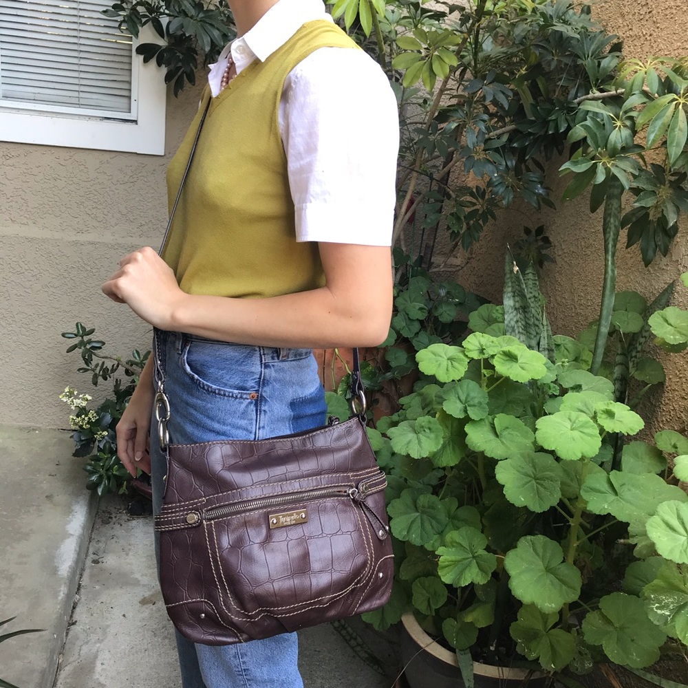 Vintage dark brown Tignanello leather bag